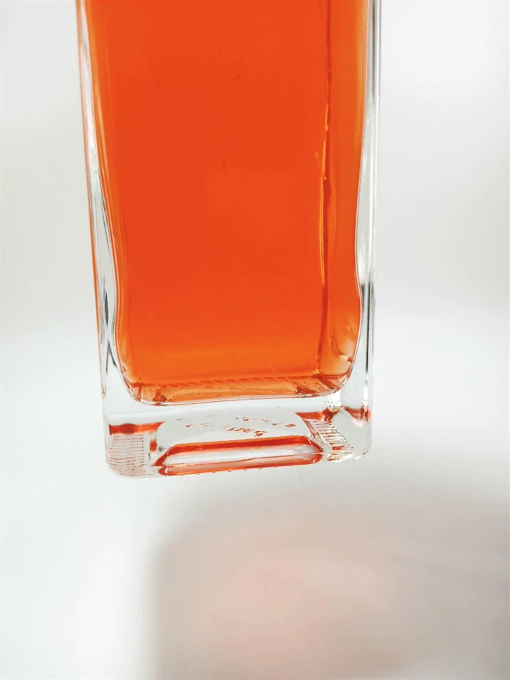 Transparent Flint Glass Bottle Flat Glass Bottle For Tequila Liquor 750ml